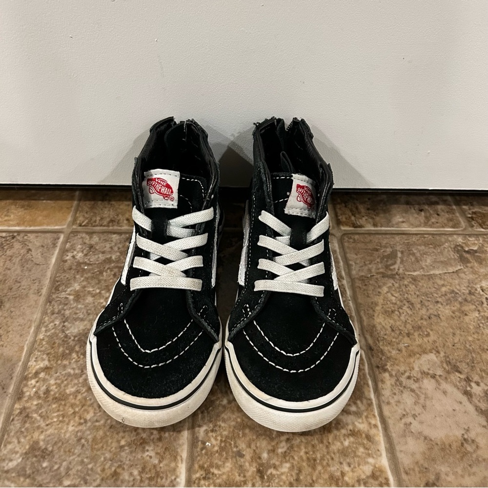 Vans Black and White High-Top Sneakers with Suede Canvas Upper - size 9